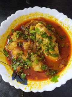 फिश करी मसाला (fish curry masala recipe in marathi) रेसिपी चे मुख्य फोटो