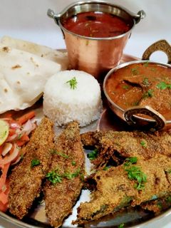 चमचमीत फिश थाळी (fish thali recipe in marathi) रेसिपी चे मुख्य फोटो 