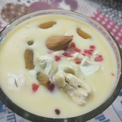 A picture of Mango shake.