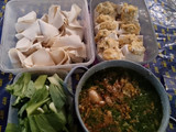 Pangsit Kuah Tahu Ayam