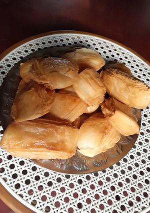 পুরীর খাজা (জয় জগন্নাথ)(puri er khaja recipe in Bengali) রেসিপির প্রধান ছবি