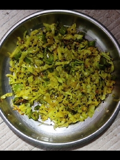 કોબી મરચાં નો સંભારો (Kobi Marcha Sambharo Recipe In Gujarati) રેસીપી મુખ્ય ફોટો