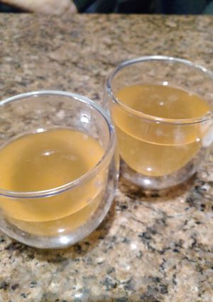 A picture of Hot lemon and honey.