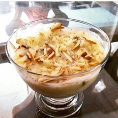 Apple shrikhand A picture of Apple shrikhand.