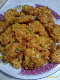 Foto resep Bakwan jagung d' legend 😜😊#murah meriah.