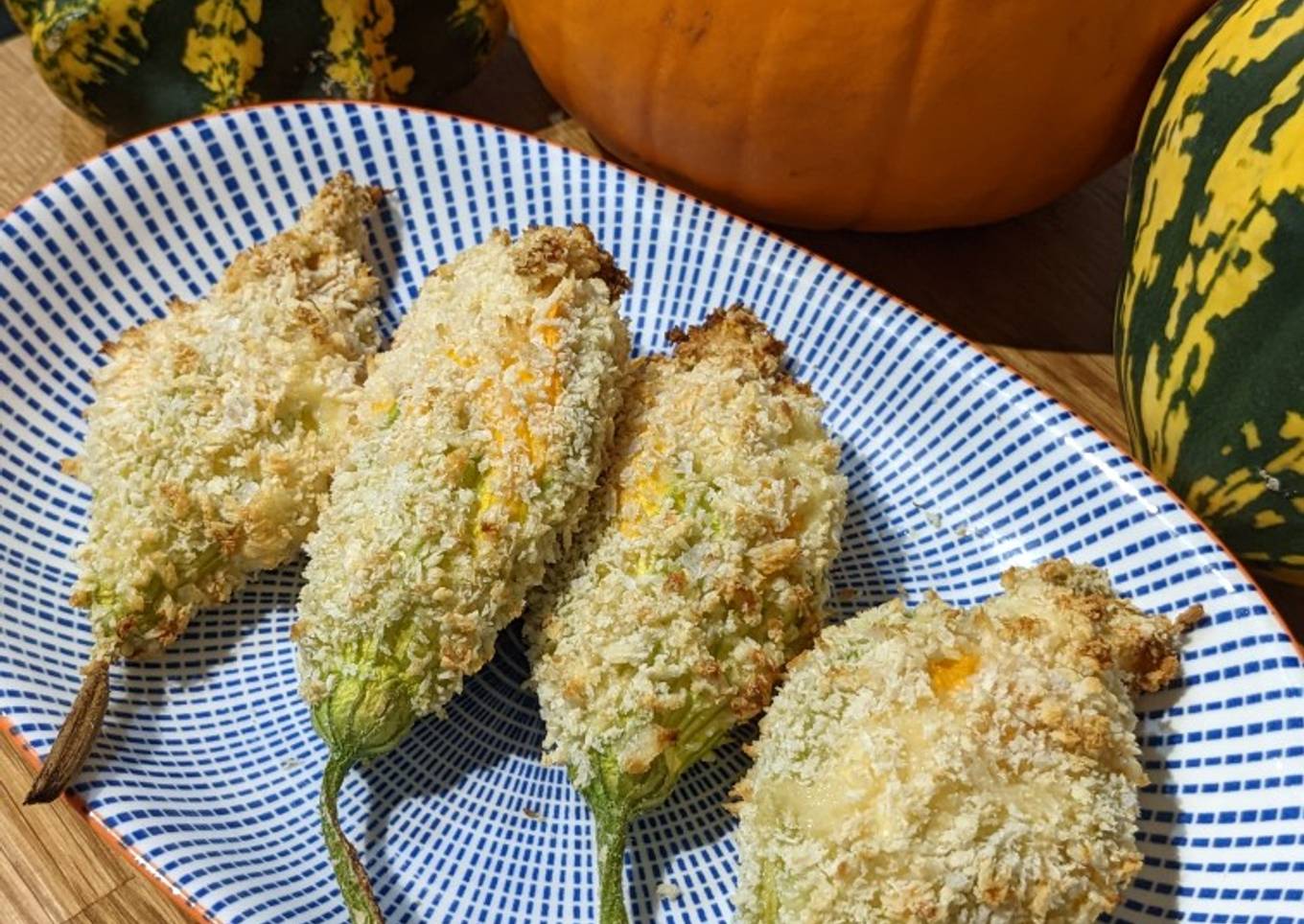 Stuffed Pumpkin flowers with ricotta