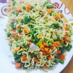 A picture of Veg Fried noodles.