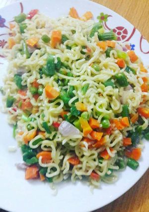 A picture of Veg Fried noodles.