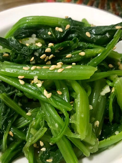 韓式小菜：涼拌芝麻香菠菜 的食譜成品照片