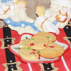 A picture of Santa’s Ugly M&M Christmas Cookies.