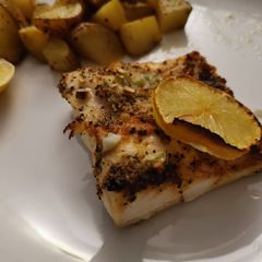 A picture of Lemon pepper garlic fish.