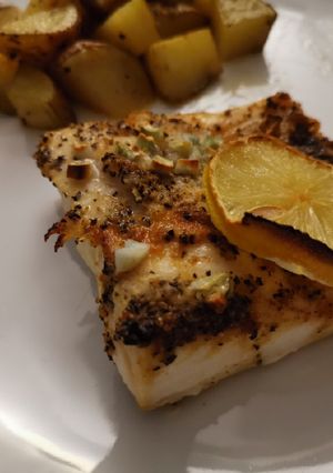 A picture of Lemon pepper garlic fish.