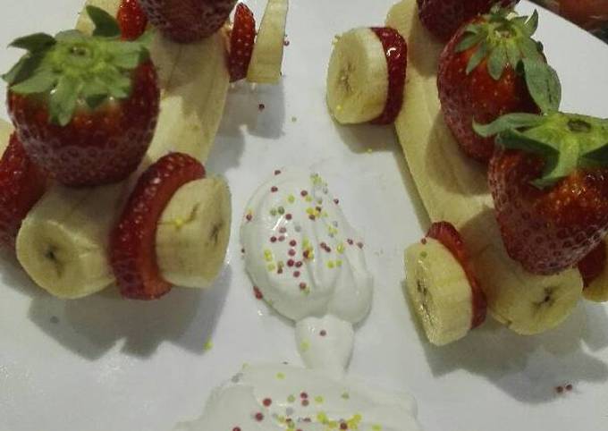 Fresas y plátano para niños Receta de Ramon Bastit Costa- Cookpad