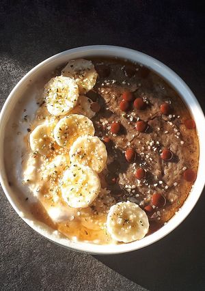 Une photo de Porridge banane - cacao