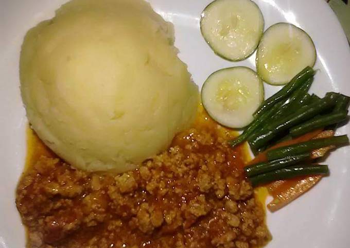 Simple Way to Prepare Thomas Keller Minced Meat with mashed potatoes