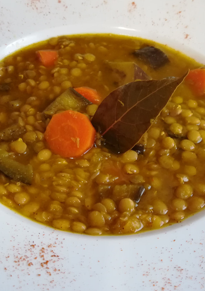 Una foto de Lentejas con verduras