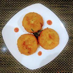 A picture of Bread Kachori.