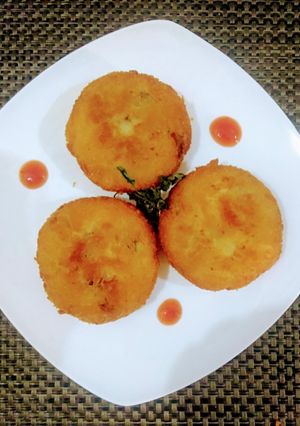 A picture of Bread Kachori.