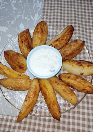 A picture of Peri Peri Potatoes.