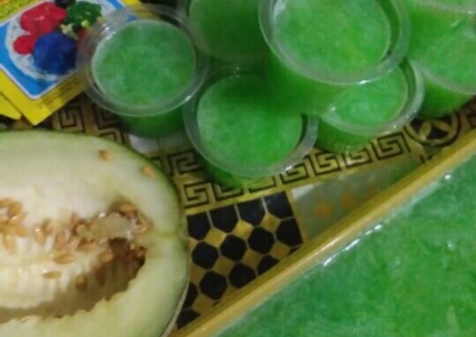 Puding susu melon