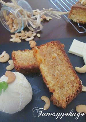 Foto principal de Bizcocho de anacardos y chocolate blanco SIN GLUTEN