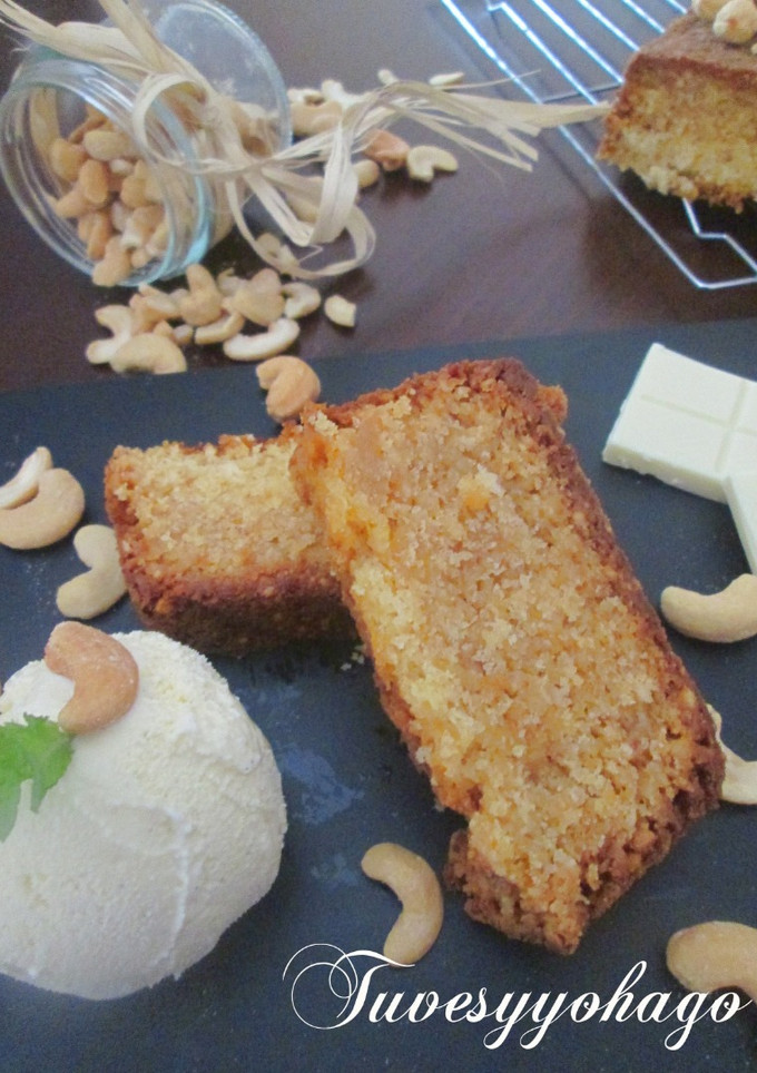 Una foto de Bizcocho de anacardos y chocolate blanco SIN GLUTEN