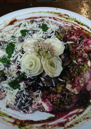 Una foto de Trío de carpaccio