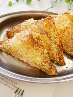 氣炸鍋「咖哩三角包」用吐司輕鬆完成!! 的食譜成品照片