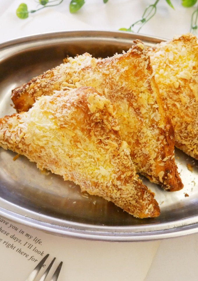 氣炸鍋「咖哩三角包」用吐司輕鬆完成！！ 的食譜成品照片