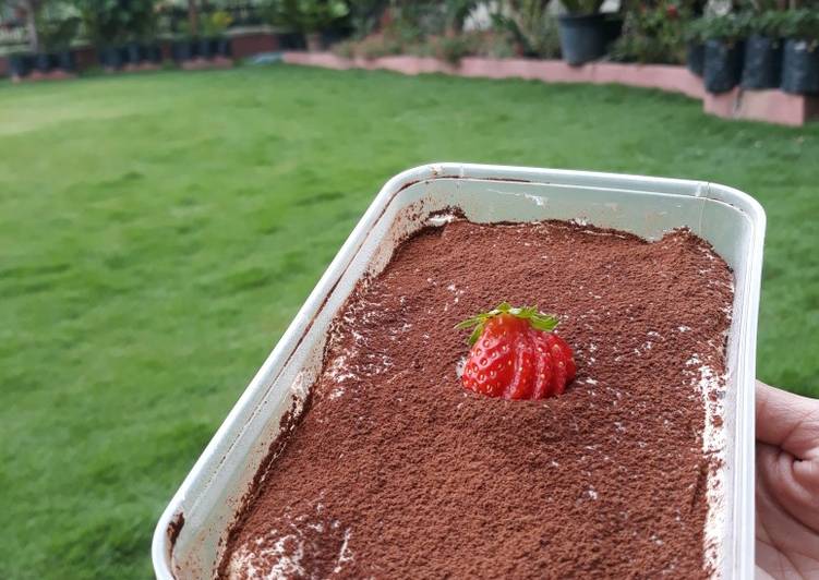 Resep: Tiramisu Dessert Box yang Lezat