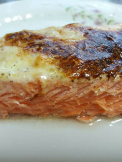 Una foto de Salmón al horno gratinado