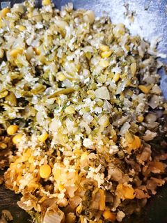 मुळा व राई ची मिक्स भाजी (Mula Rai Mix Bhaji Recipe In Marathi) रेसिपी चे मुख्य फोटो