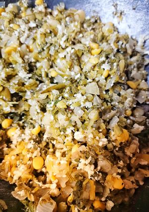 मुळा व राई ची मिक्स भाजी (Mula Rai Mix Bhaji Recipe In Marathi) रेसिपी चे मुख्य फोटो 