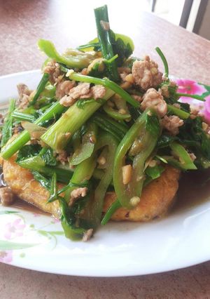 รูปของ ผัดเต้าหู้เหลือง