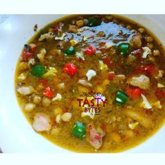 A picture of Chickpeas soup.