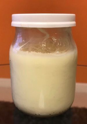 Una foto de Crema chantillí sin batidora!! Súper fácil en frasco!