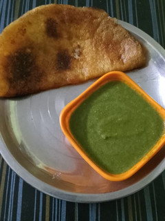 A picture of Moong dal cheela.