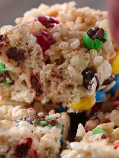 A picture of Chocolate Cereal Treats.