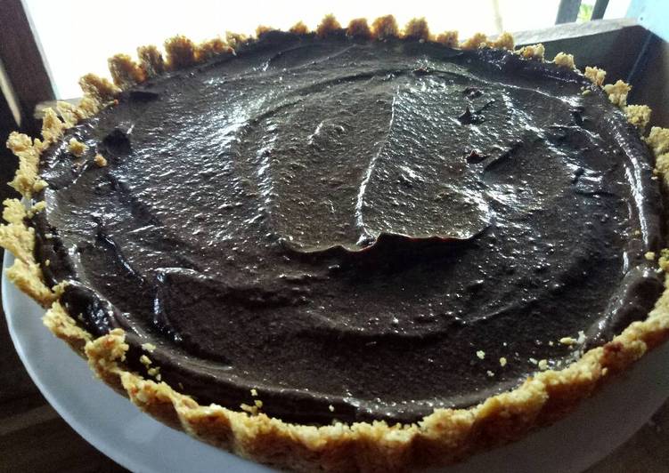 Tart coklat (Avocado Chocolate Tart) no bake