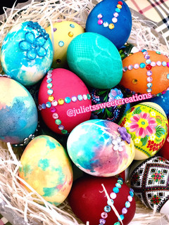 Una foto de Huevos duros decorados 🐣 Huevos de Pascua 🐰