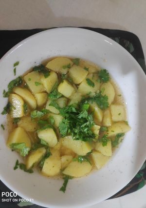 A picture of Chilled potato salad in tangy syrup.