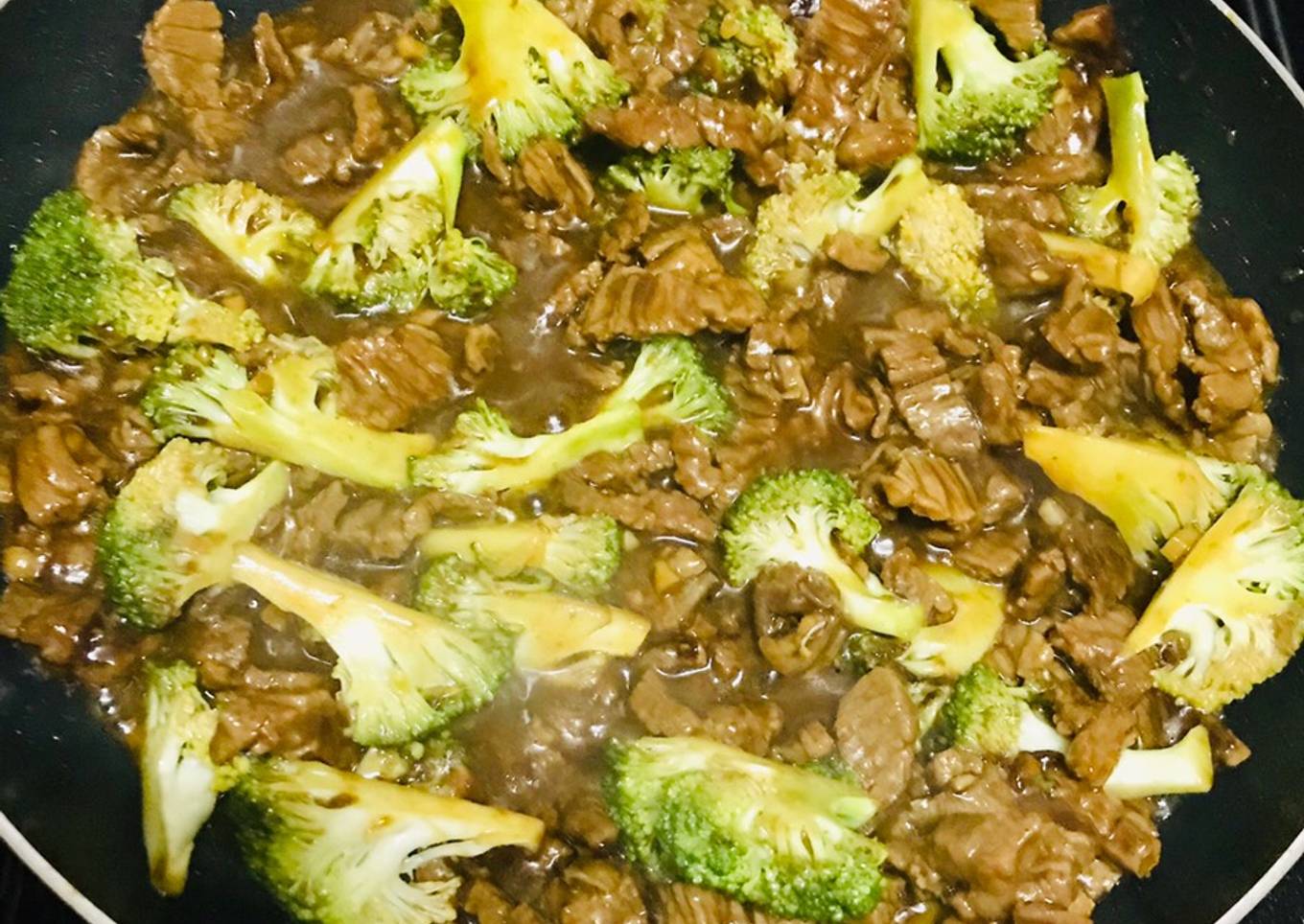 Beef and broccoli stir fry stew<br />#weeklyjikonichallenge