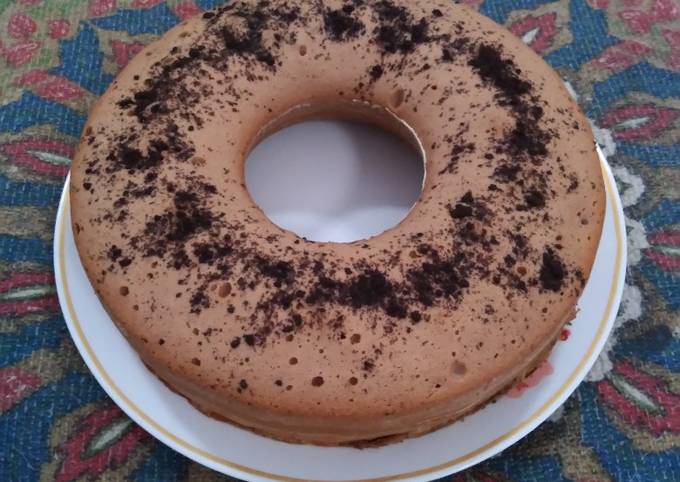 Ternyata begini loh! Bagaimana cara membuat Bolu air/bolu irit/bolu satu telur chocolatos coklat dijamin gurih