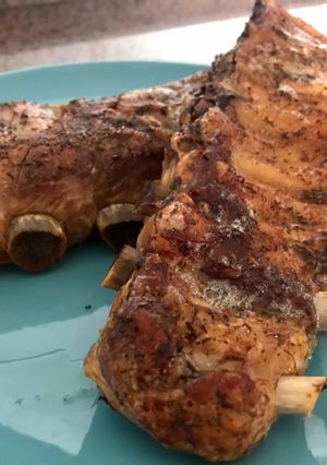 Una foto de Costillar al horno jugoso