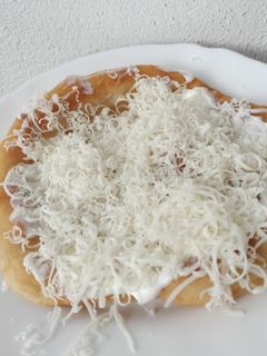Lusta lángos recept fotója