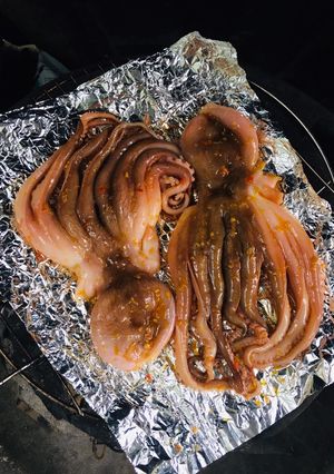 Hình của món Bạch Tuột nướng Sa tế.