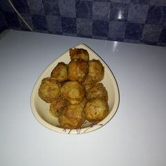 A picture of Yam balls.