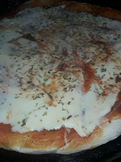 Una foto de Pizzas caseras 😋🍕