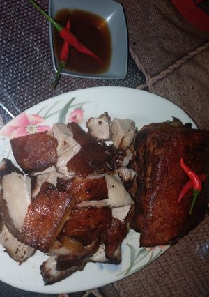 A picture of Lechon kawali.