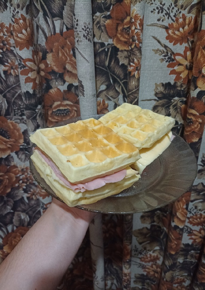 Una foto de Waffles salados 🧇🧇